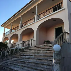 https://villa-aedan-sintra.hotels-lisbon-portugal.com